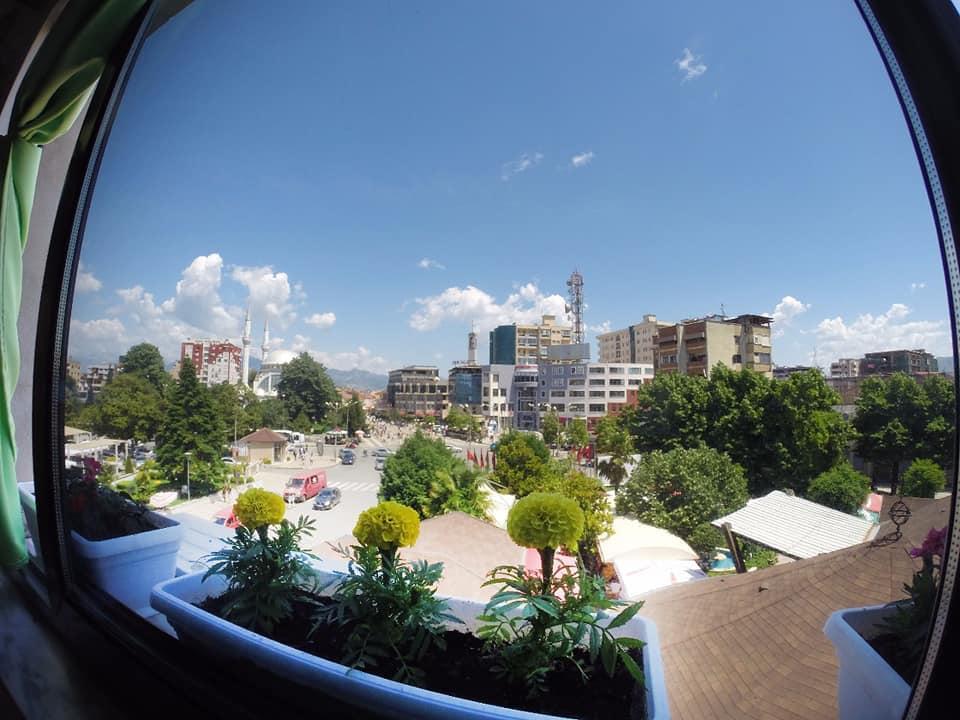 The Rooftop Hostel Shkoder Exterior photo